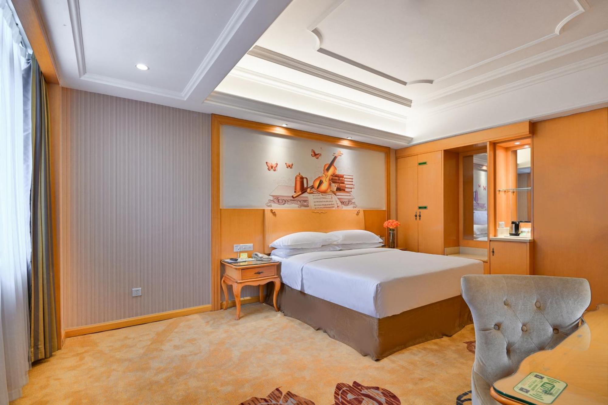 Vienna International Hotel Guangzhou Baiyun International Conference Center Esterno foto